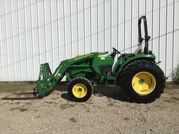 Main image John Deere 4044M